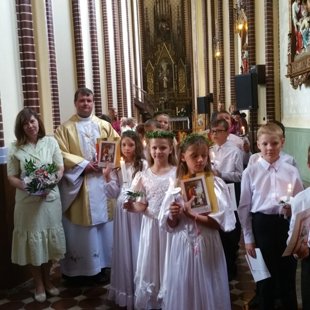 Bērniem 1. Sv. Komūnija Līksnā 05.06.2016.g.