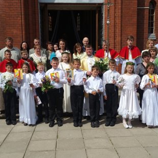 Bērniem 1. Sv. Komūnija Līksnā 05.06.2016.g.