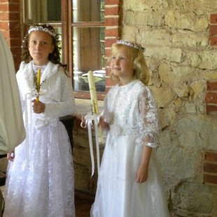 Bērniem 1.Sv.Komūnija Nīcgalē 2014.g.