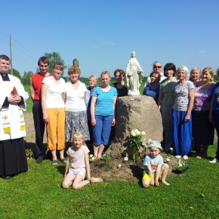 Pēc Dievmātes statujas iesvētīšanas Nīcgalē 18.05.2014.g.
