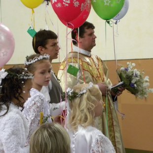 Bērniem 1.Sv.Komūnija Nīcgalē 2014.g.