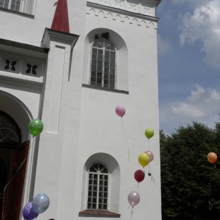 Bērniem 1.Sv.Komūnija Nīcgalē 2014.g.