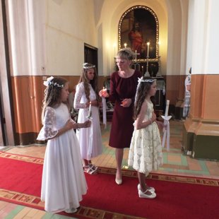 Bērniem 1.Sv.Komūnija Nīcgalē 28.06.15.g.