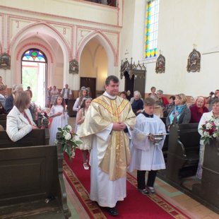 Bērniem 1.Sv.Komūnija Nīcgalē 28.06.15.g.