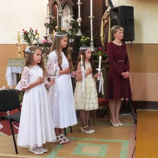 Bērniem 1.Sv.Komūnija Nīcgalē 28.06.15.g.