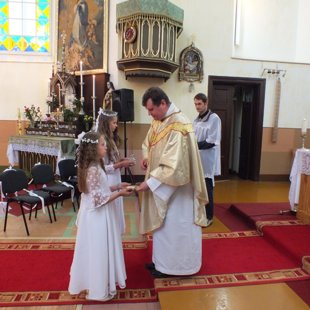 Bērniem 1.Sv.Komūnija Nīcgalē 28.06.15.g.